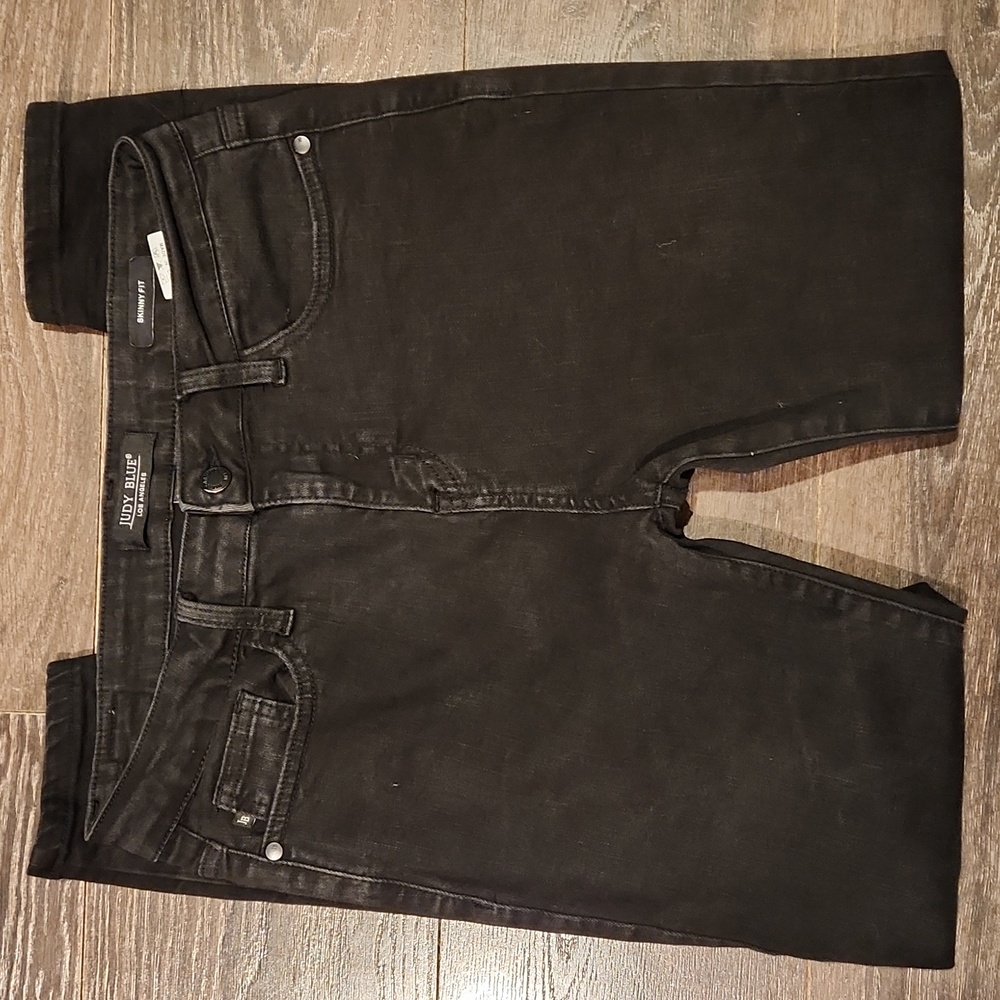 JUDY BLUE HIGH RISE TUMMY
CONTROL SKINNY BLACK ANKLE JEANS, 10/11 (30)